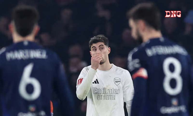 Arsenal đấu với Man UTD ở cup FA