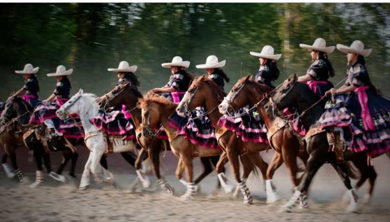 Escaramuza and the role of women 